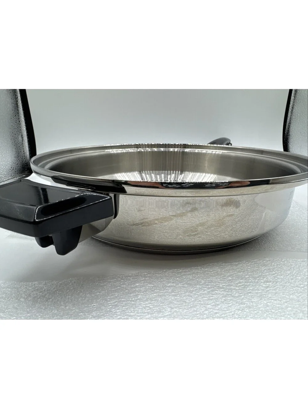 West Bend Kitchen Craft 11” W1 - 1 Quart Saucepan Black Handle Never Used No Lid